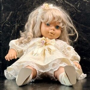 SIMBA Vintage Doll